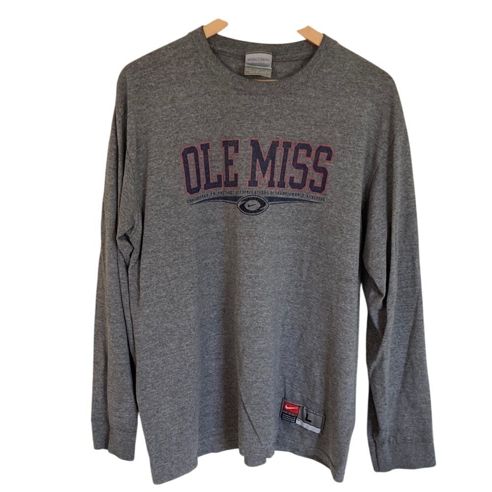 Nike Ole Miss‎ Long Sleeve T-Shirt Size Large Grey Red Long Sleeve